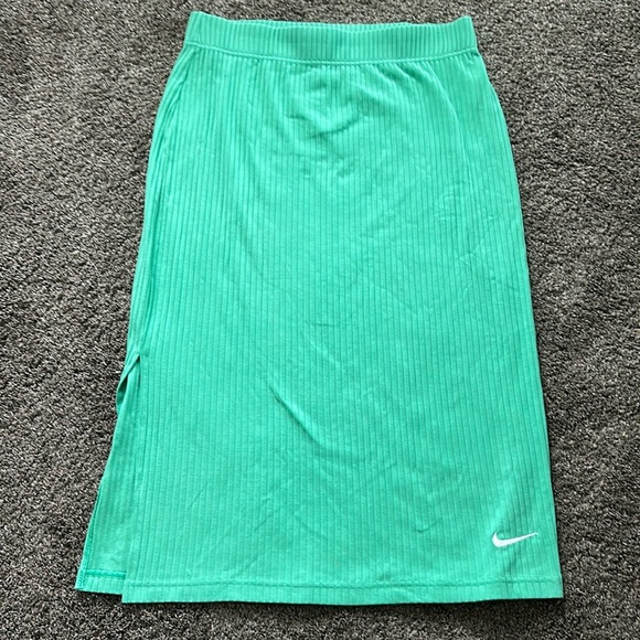 Ribbed Nike knit skirt sz L - Picture 1 of 1
